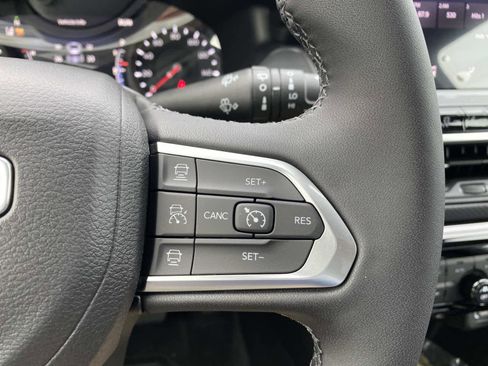 New 2026 Jeep Compass Limited image 13