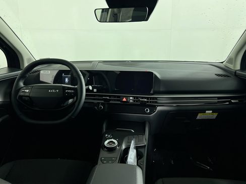 New 2026 Kia Sportage LX FWD image 31