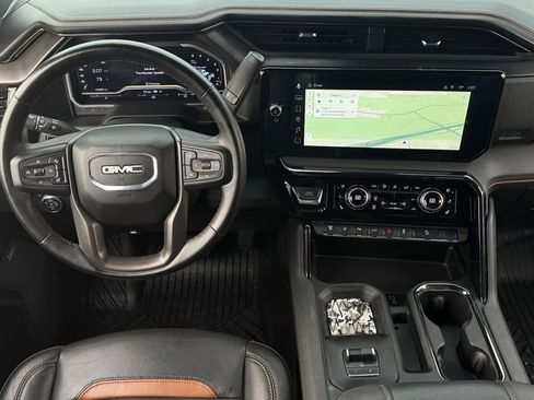 Used 2024 GMC Sierra 2500 AT4 w/ AT4 Preferred Package AWD/4WD image 13