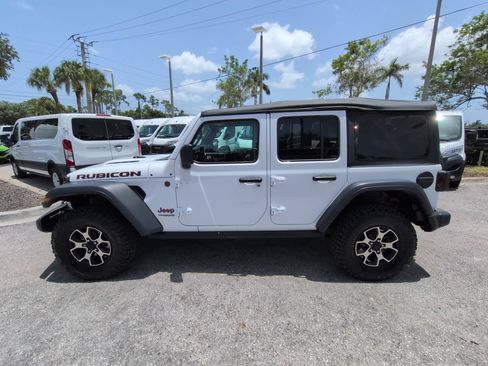 Used 2022 Jeep Wrangler Unlimited Rubicon AWD/4WD image 8