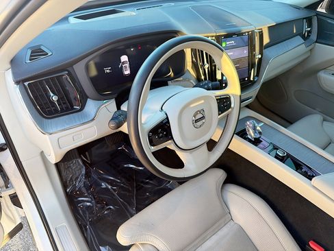 Used 2025 Volvo XC60 B5 Ultra w/ Climate Package image 26