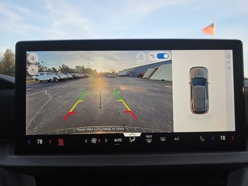 New 2026 Ford Explorer Active w/ Active Comfort Package image 19