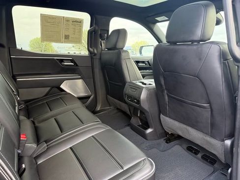 Used 2025 GMC Sierra EV Denali AWD/4WD image 35