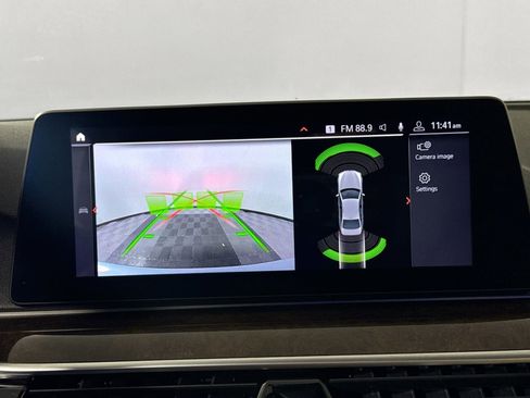 Used 2020 BMW 530i xDrive w/ Convenience Package image 14