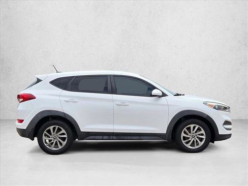 Used 2017 Hyundai Tucson SE FWD image 4