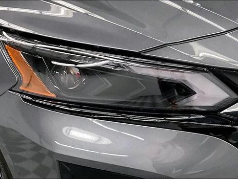 New 2026 Nissan Altima 2.5 SR FWD image 14