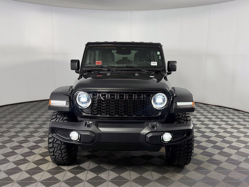 Used 2025 Jeep Wrangler Unlimited Sport AWD/4WD image 4