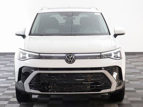 Used 2025 Volkswagen Taos SEL w/ Black Wheel Plus Package image 23