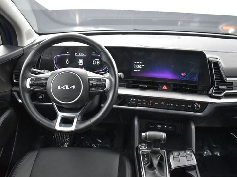 Used 2025 Kia Sportage EX w/ Premium Package image 15