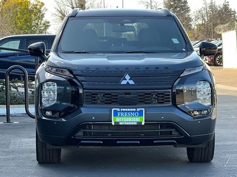 New 2025 Mitsubishi Outlander SEL Black Edition image 10