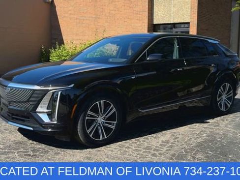 Used 2024 Cadillac Lyriq Luxury w/ LPO, Floor Liner Package AWD/4WD image 4