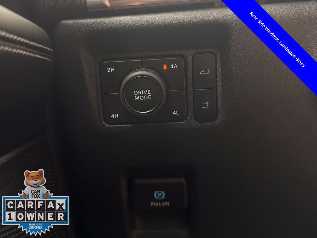 Used 2026 Ford Expedition Platinum w/ Stealth Performance Package AWD/4WD image 17