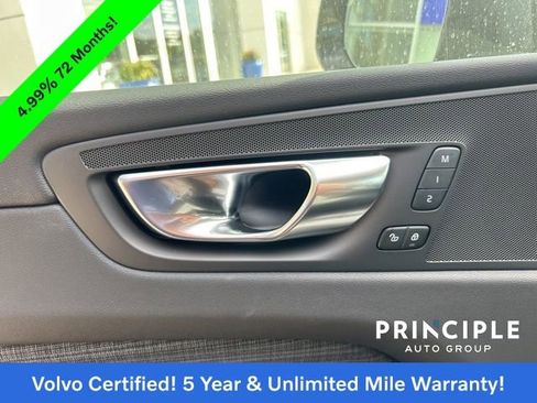Certified 2025 Volvo XC60 T8 Core image 25