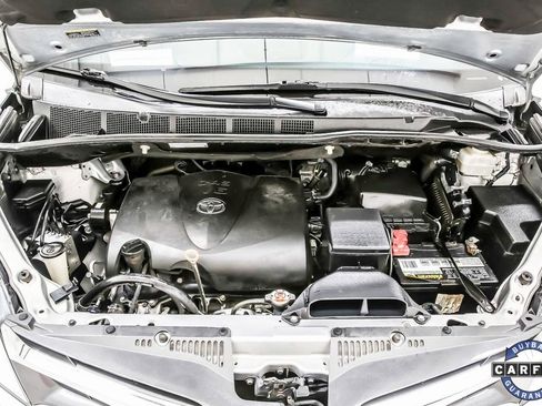 Used 2020 Toyota Sienna XLE image 40