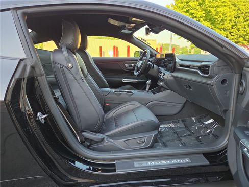 Used 2024 Ford Mustang GT Premium RWD image 24