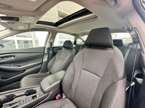 Used 2023 Honda Accord EX image 5