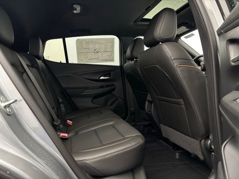 New 2026 Buick Envista Avenir image 37