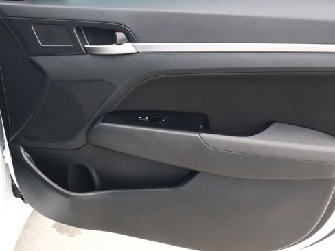Used 2019 Hyundai Elantra Value Edition w/ Winter Weather Package FWD image 15