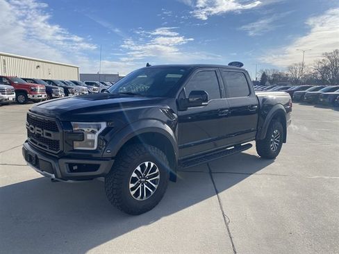 Certified 2020 Ford F150 Raptor w/ Equipment Group 802A Luxury image 3