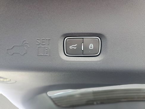 New 2025 Ford Expedition Active AWD/4WD image 14