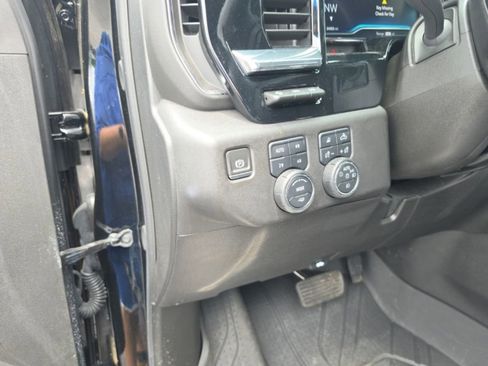 Used 2024 Chevrolet Silverado 2500 LTZ w/ LTZ Plus Package AWD/4WD image 12