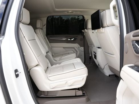 Used 2023 GMC Yukon XL Denali RWD image 21