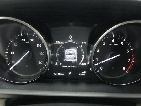 Used 2017 Land Rover Discovery HSE image 33