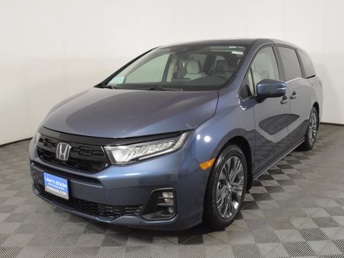 New 2026 Honda Odyssey Touring image 10