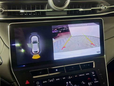 Used 2025 Maserati Grecale Modena image 18