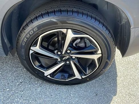 Used 2022 Chevrolet TrailBlazer RS w/ Sun and Liftgate Package FWD image 31