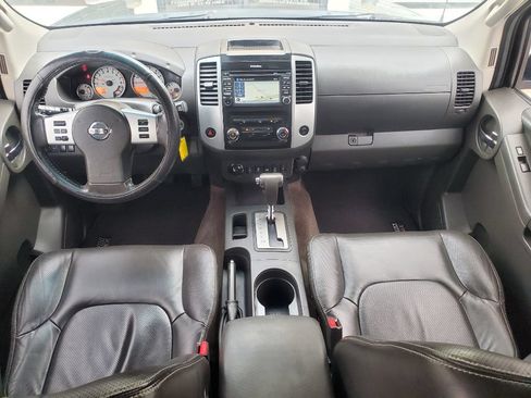 Used 2014 Nissan Xterra PRO-4X w/ Pro-4x Leather Package AWD/4WD image 34