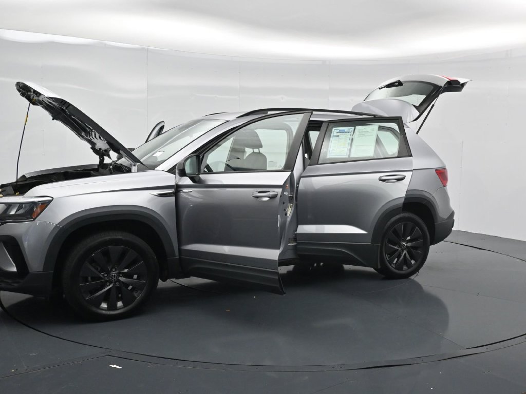 Used 2024 Volkswagen Taos S FWD image 41