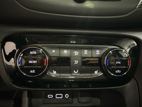 Used 2023 Buick Encore GX Essence w/ Experience Buick Package AWD/4WD image 19