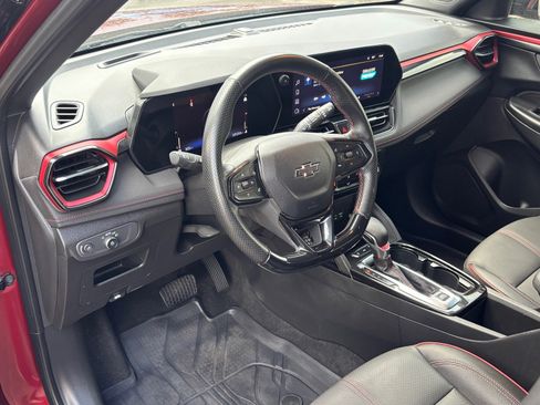 Used 2024 Chevrolet TrailBlazer RS FWD image 22