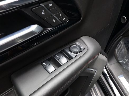 Used 2025 Chevrolet Suburban RST AWD/4WD image 13