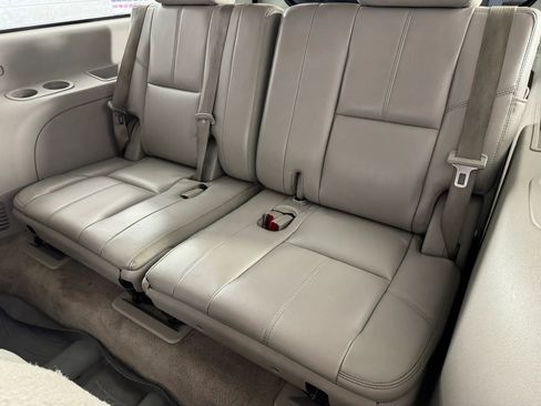 Used 2007 Chevrolet Suburban LTZ w/ LTZ Preferred Equipment Group image 40