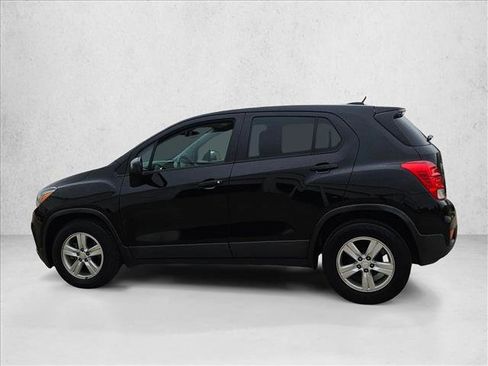 Used 2019 Chevrolet Trax LS w/ Tint and Cruise Package FWD image 8