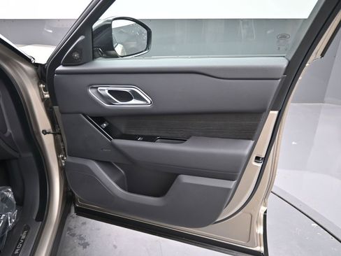New 2026 Land Rover Range Rover Velar S AWD/4WD image 4