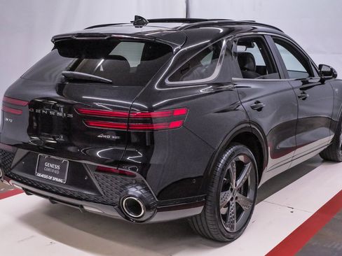 Certified 2025 Genesis GV70 3.5T Sport w/ Sport Advanced Package image 6