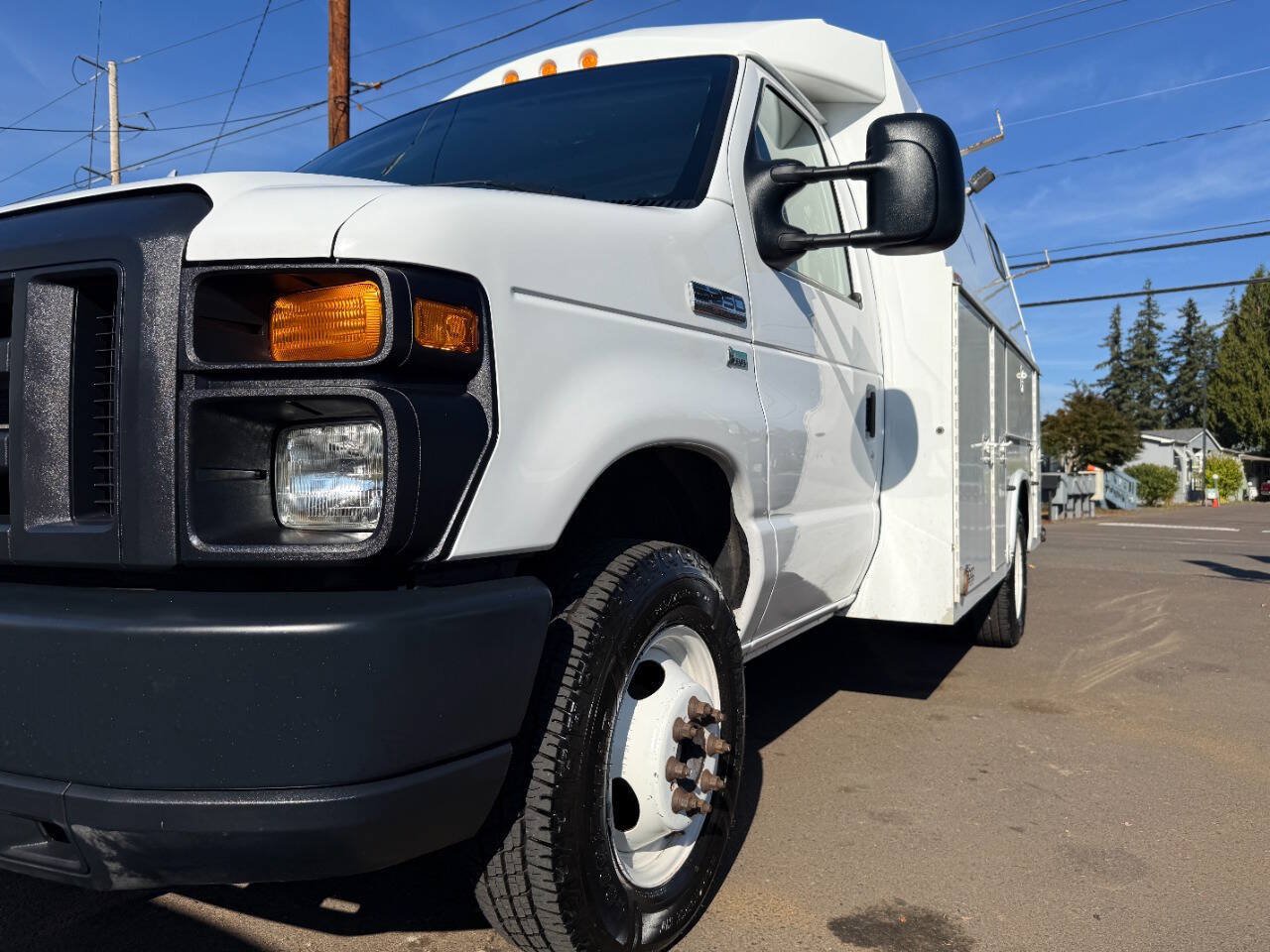 Used 2013 Ford E-350 and Econoline 350 Super Duty RWD image 36