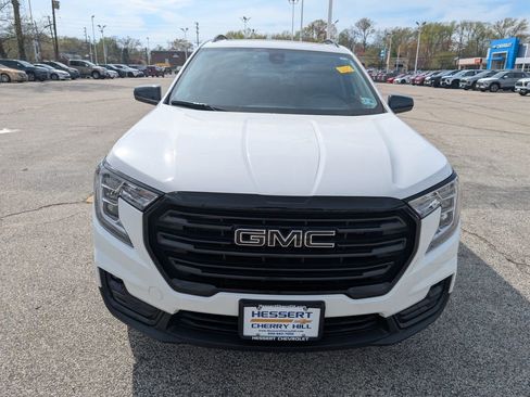 Used 2023 GMC Terrain SLT w/ Elevation Edition image 2