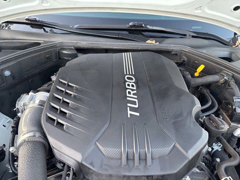 Used 2023 Genesis G70 3.3T w/ Sport Advanced Package image 17