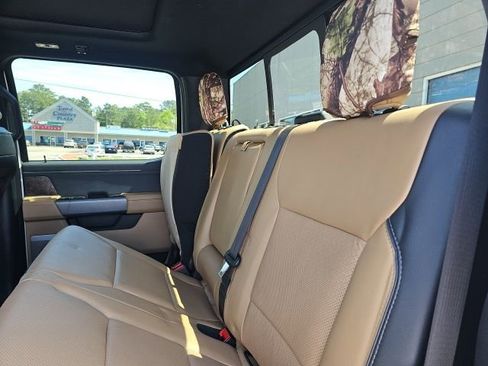 Used 2023 Ford F350 Lariat w/ Lariat Ultimate Package image 12