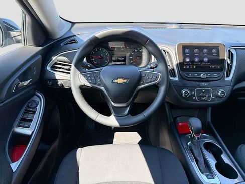 Used 2023 Chevrolet Malibu RS w/ Driver Confidence Package FWD image 21