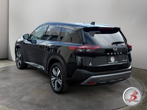 Used 2023 Nissan Rogue SL AWD/4WD image 5