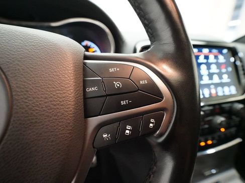 Used 2021 Jeep Grand Cherokee High Altitude AWD/4WD image 19