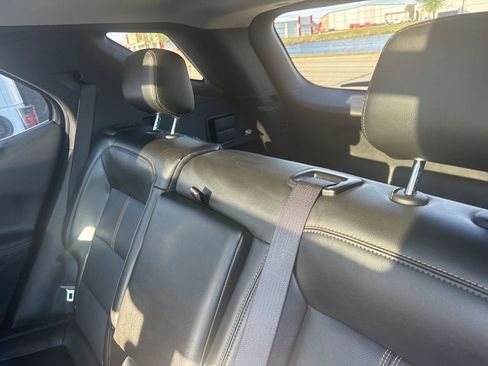 Used 2022 Chevrolet Equinox Premier AWD/4WD image 10