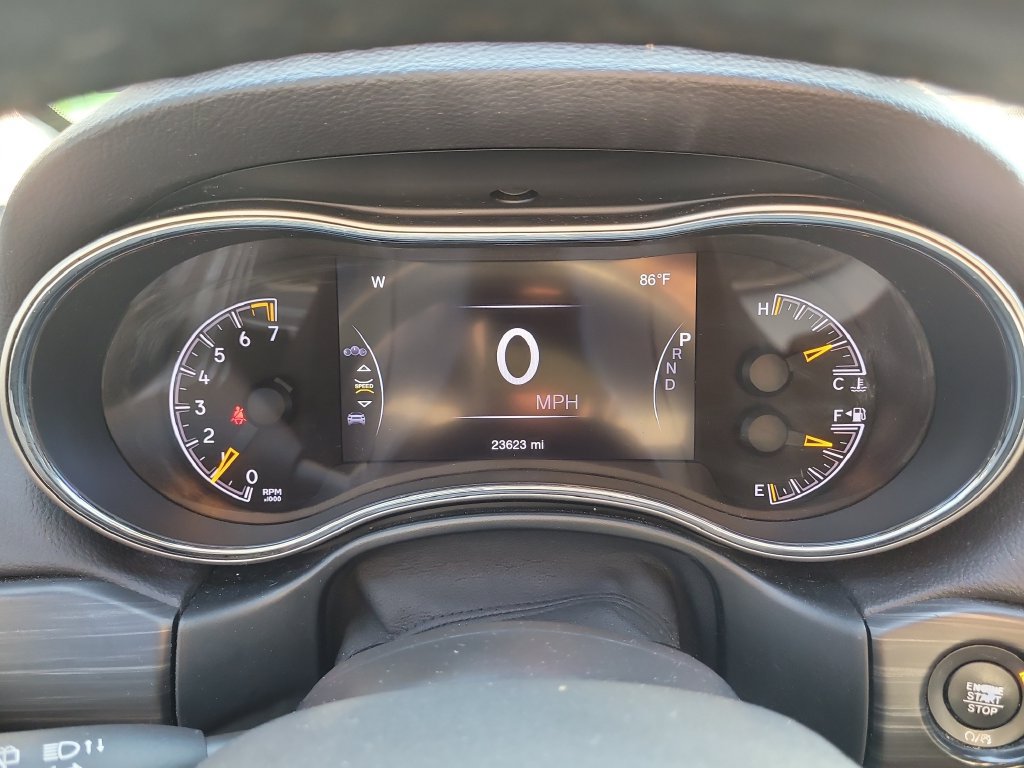 Used 2021 Jeep Grand Cherokee Laredo X RWD image 34