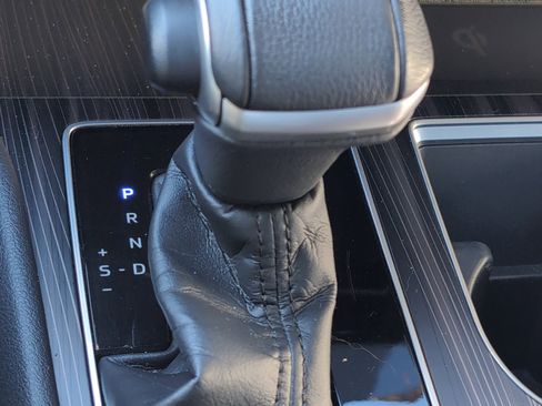 Certified 2021 Toyota Sienna Platinum image 26