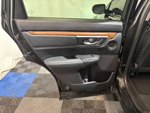 Used 2017 Honda CR-V EX-L image 9